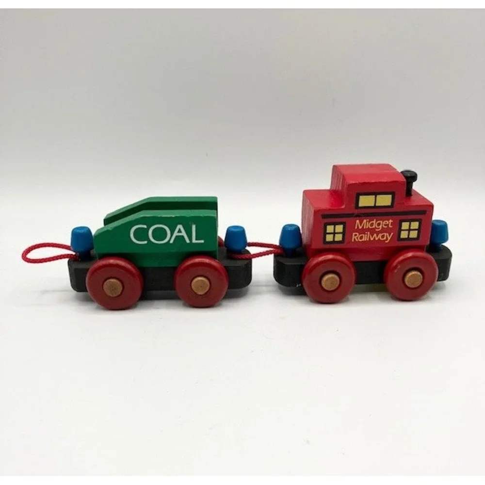 Midget Railway‎ Wooden Pretend Toy Train Set 6 Pieces by Montgomery School House
